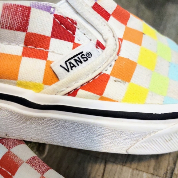 Vans rainbow checkered slip on kids shoes size 3 - Picture 2 of 3